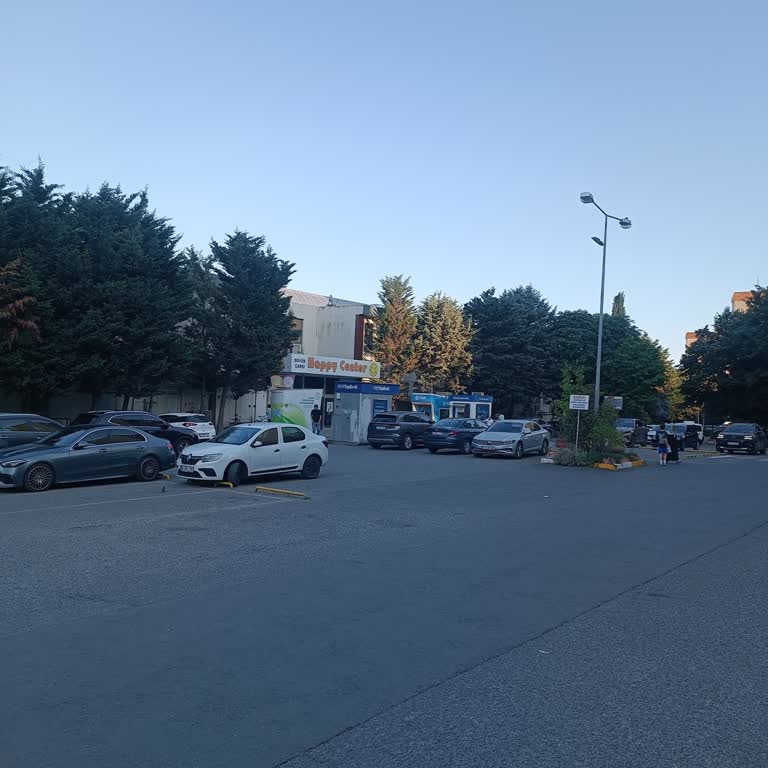 Happy Center Şubesinde Tatlı Reyonunda Personel Eksikliği Ve Saygısız Tavır