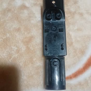 Bissell Halı Ve Koltuk Yıkama Makinesinin Bağlantı Aparatı Kırıldı, Satıcıdan Yardım Alınamadı