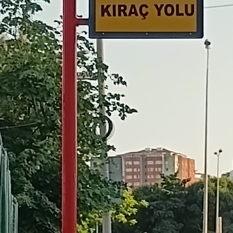 Esenyurt Kıraç Yolu HT29 Durağında Yolcu Alınmayan Otobüsler