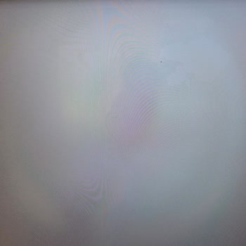 Panel Çerçeve Ayrılması Ve Ölü Piksel Problemiyle Vestel TV Değişim Talebi
