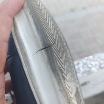 Üç Ay Sonra Açılan Ve Yırtılan Zara Spor Ayakkabıda Kalite Hayal Kırıklığı