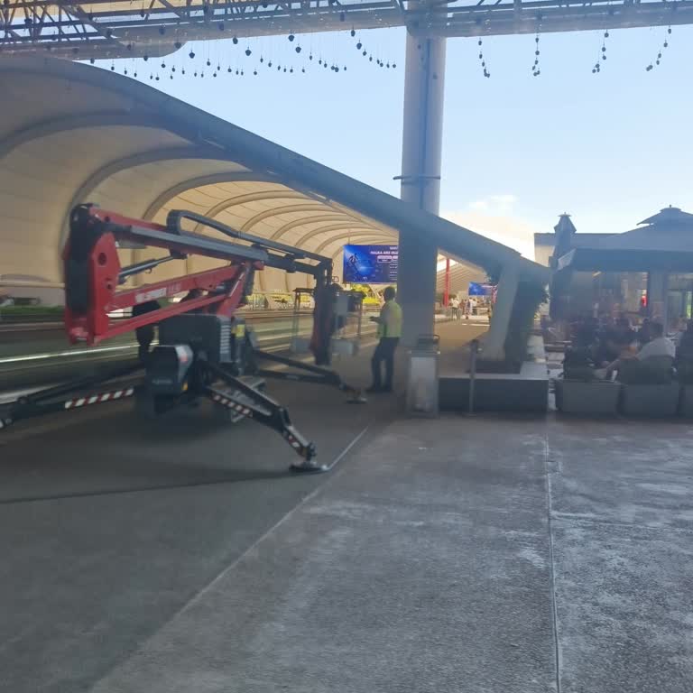 İstanbul Havalimanı Metro Çay Saati Personelinin Saygısız Davranışı