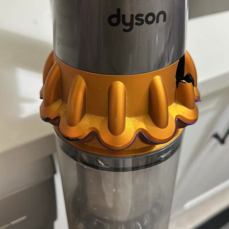 Garanti Kapsamındaki Dyson Süpürge Parçasının Malzeme Kusuru Ve Kullanıcı Hatası İddiası Reddi