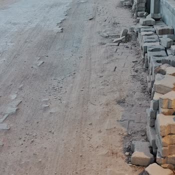 Tatil Sezonunda Yol Çalışması Nedeniyle Yoğun Toz Ve Gürültü Mağduriyeti