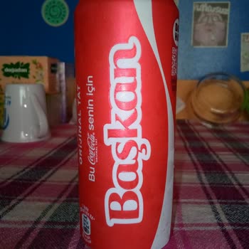 Daha Daha Son Kullanma Tarihi Geçmiş Ve Hasarlı Kutu Kola