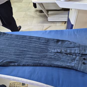 Garanti Kapsamındaki Keten Gömlekte Renk Kaybı Ve Uzun Süreli Mağaza İhmali