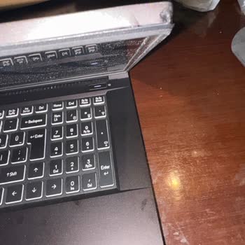 Dikiş Yerinden Kopan Monster Çanta Laptopumu Hasara Yol Açtı
