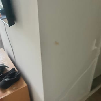 Agoda Ferienwohnung War Verschmutzt und Beschädigt, Teilrückerstattung Gefordert