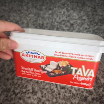 Küflü Peynir Satışı Ve Umursamaz Personel