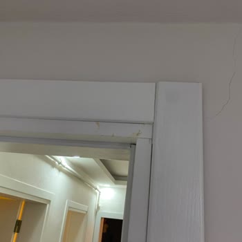Milyonluk Ödeme Sonrası Anahtar Teslim Tadilatta 8 Aylık Gecikme Ve İşçilik Hataları