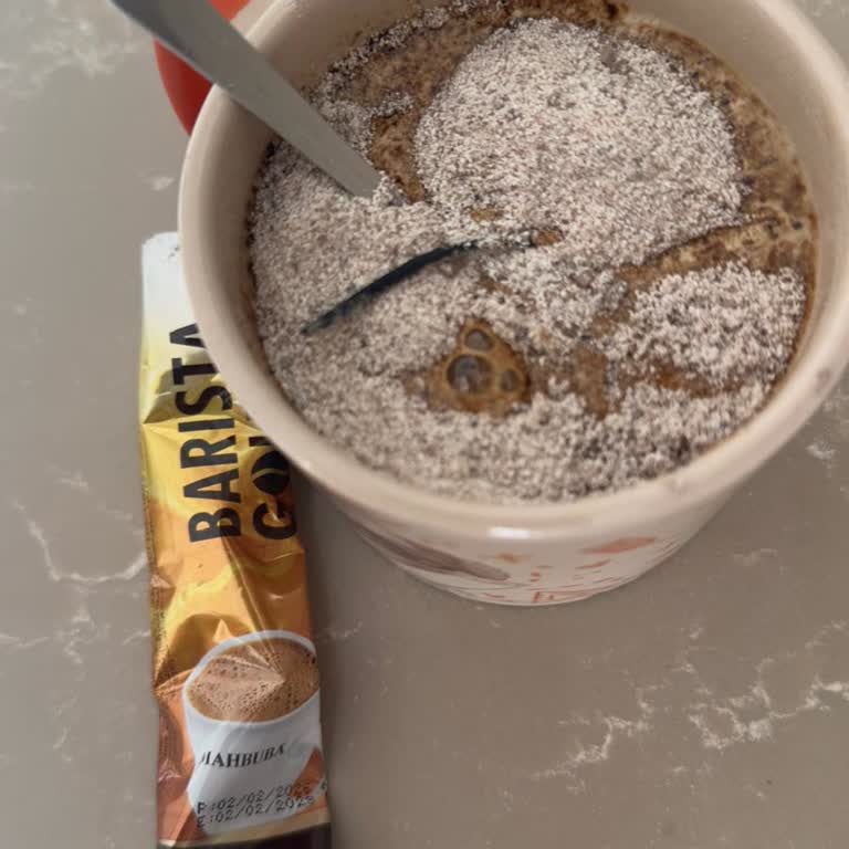 Mahmood Coffee Barista Gold Kahvesinde Lastik Parçası Bulundu