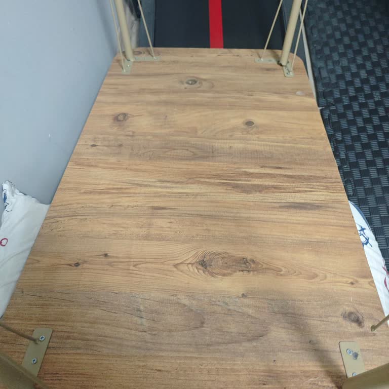 Cappuccino 211 Balkon Takımı Ayakları Kısa Sürede Koptu, Satıcı Yardım Reddetti