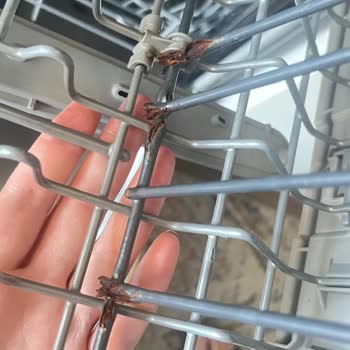 Arçelik Bulaşık Makinesi Sepetlerinde Paslanma Ve Sağlık Tehlikesi