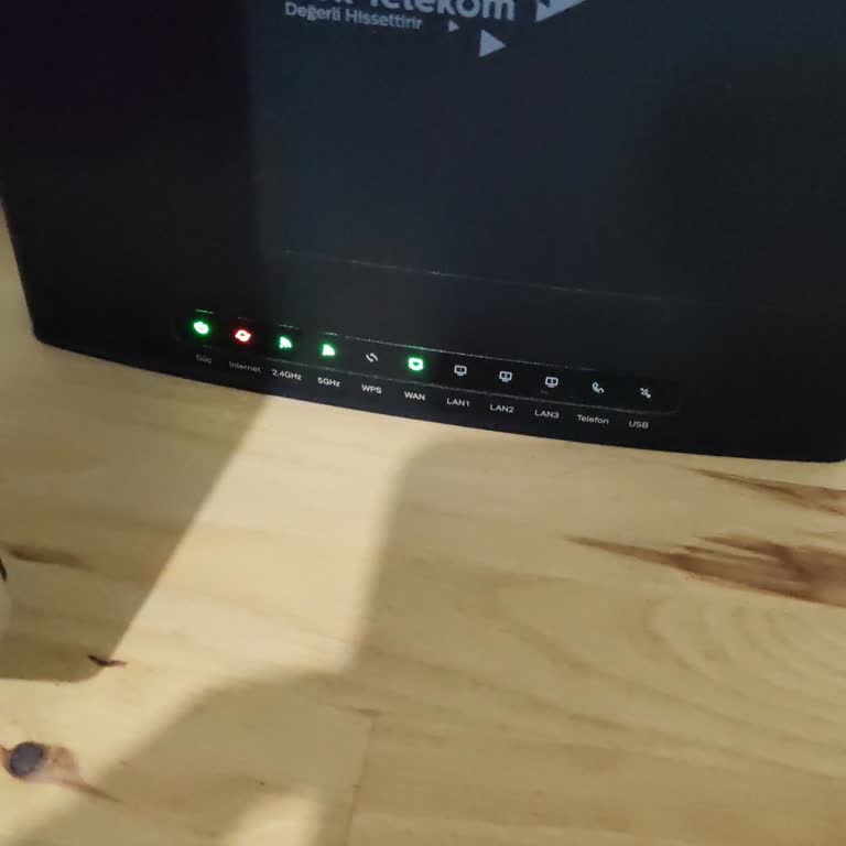 Acil İnternet Kesintisi Ve Çözüm Belirsizliği