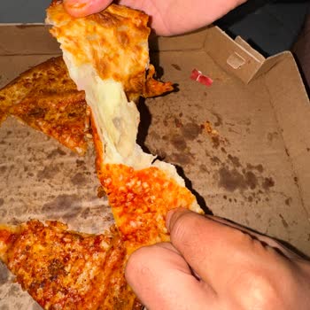Çiğ Ve Gözleme Hamurlu Pizza İçin Ücret İadesi Talebi