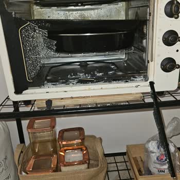 Simfer Fırının Cam Kapak Patlaması Çocuğumu Şoka Soktu