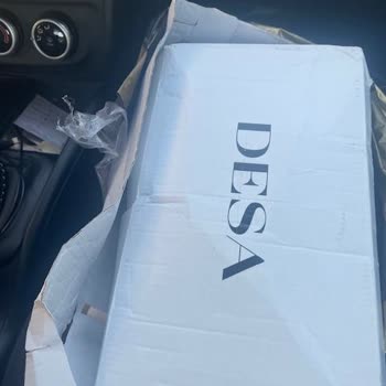 Lüks Stiletto Ayakkabıda Yırtık Paket Ve Çizik Sorunu