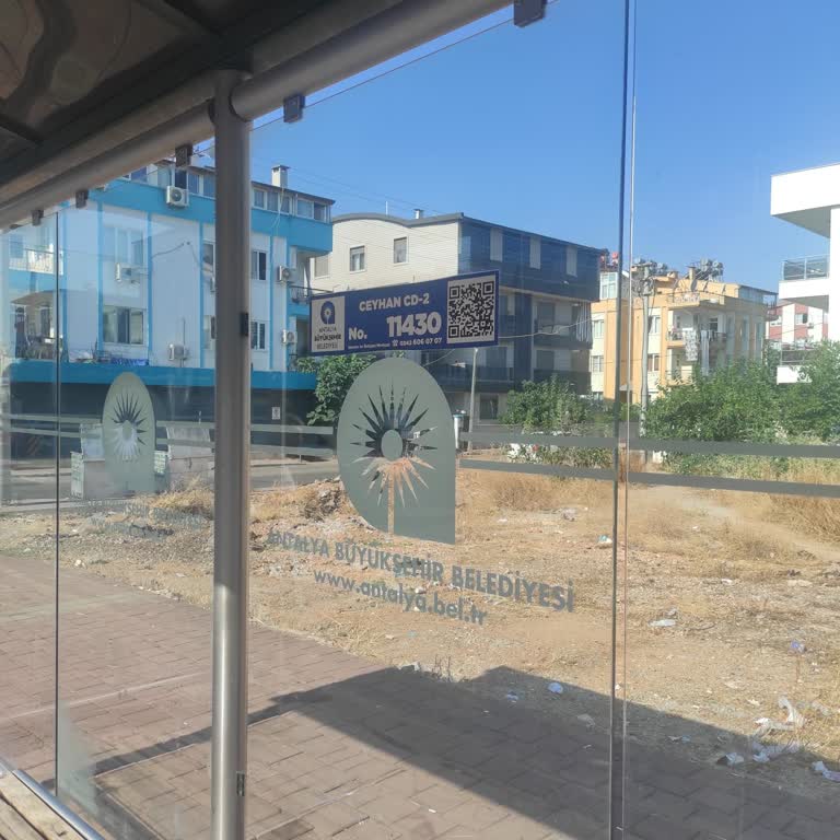 Antalya Büyükşehir Belediyesi Otobüsün Beni Almadan Hareket Etmesi