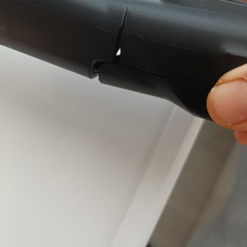 Philips X7043 Şarjlı Dik Süpürgede Çift Kırılma Ve Ücretsiz Parça Değişimi Talebi