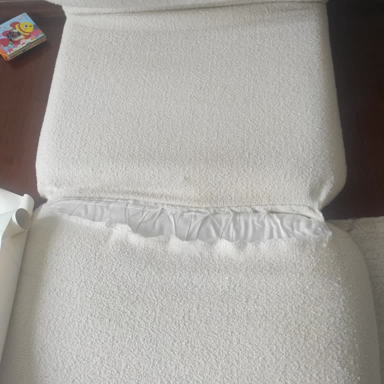 Zara Home’da 22.580 TL’lik Berjerin Kumaşı Kısa Sürede Yırtıldı Ve İade Talebi