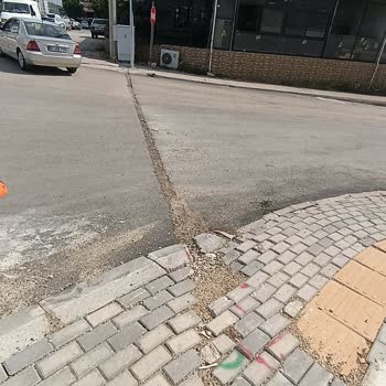 Kozan Çevre Yolundaki Kıtır Kavşağı Çukurları Araç Hasarına Ve Güvenliğe Tehdit