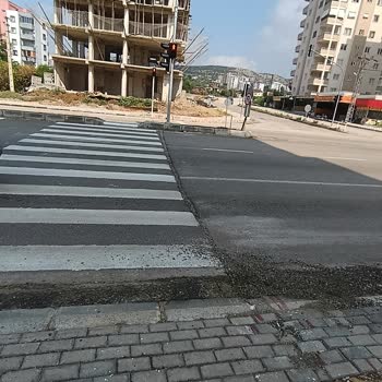 Kozan Çevre Yolundaki Kıtır Kavşağı Çukurları Araç Hasarına Ve Güvenliğe Tehdit