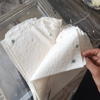 Küflü Yufka Ve Dağılmış Cips İçin Ücret İadesi Talebi