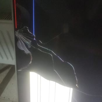 Kargo Hasarı Nedeniyle Kırılan Televizyon Ve Dolap’ın Sorumluluk Reddi