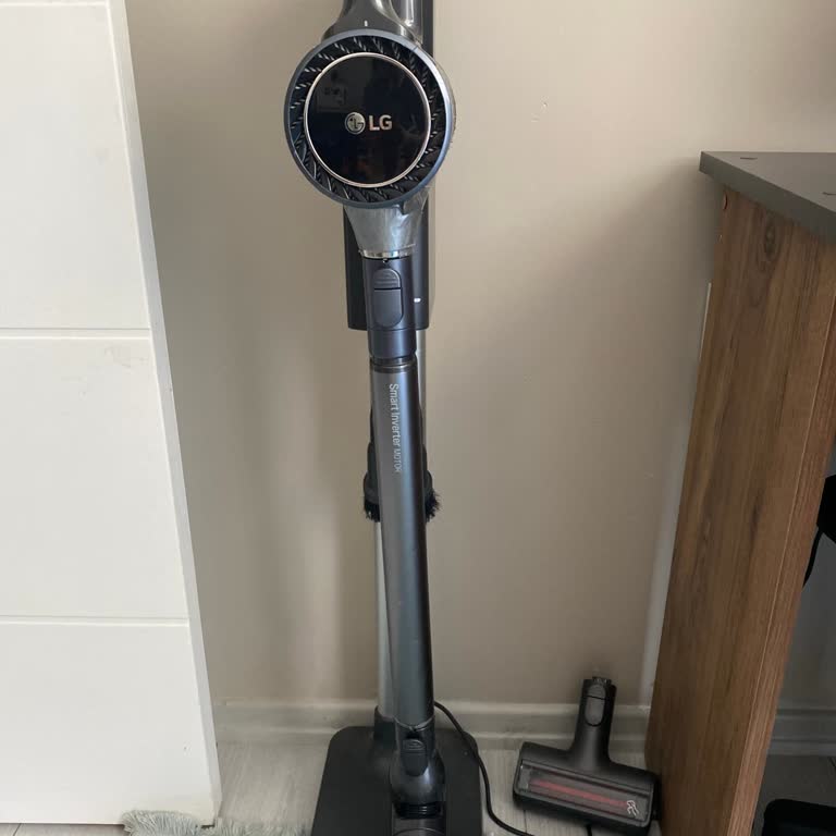 LG Kablosuz Dikey Süpürge Başlığı Fayansları Çiziyor Ve Çekim Gücünü Kaybediyor: Ücret İadesi Talebi