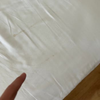 Otel Personelinin Çocuk Ve Anneye Karşı Saygısız Ve Kaba Davranışı