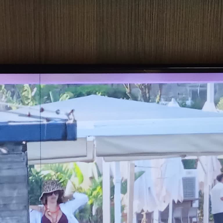 İlk Günden Görüntü Gelmeyen TV, Servis Çizikleriyle Geri Döndü, Değişim Sözünü Tutmuyor