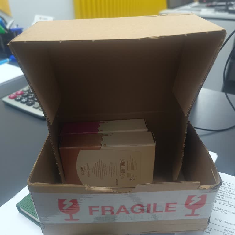Kargoda Eksik Parfümler Ve Çözüm Beklentisi