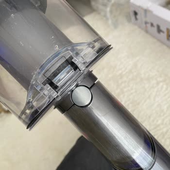 Garanti Kapsamındaki Dyson Süpürge Boru Ayrılma Sorunu Çözülmedi