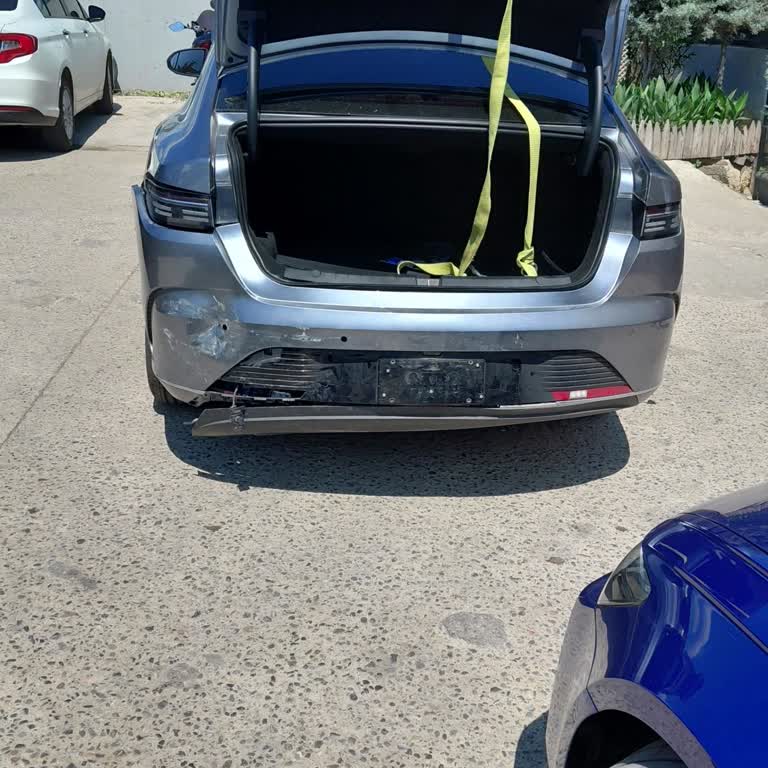Yetkili Servis Ve Distribütörde Kaporta Hasarı İçin Parça Temini Ve Garanti Eksikliği