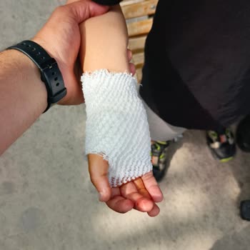 Şok Market Çıkış Rampası Kayganlığı Çocuğumun Yaralanmasına Neden Oldu