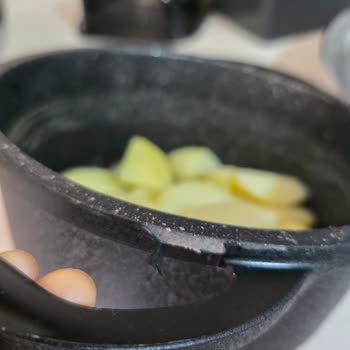 Taşpınar Alışveriş Merkezleri Tencerelerde Soyulmalar