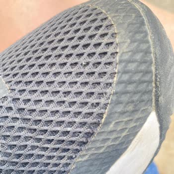 Nike Air Max Ayakkabısında Erken Açılmalar Ve Değişim Reddedildi