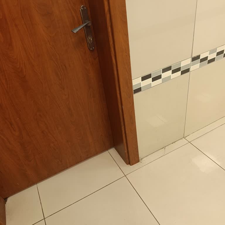 Mersin Adliyesi Sıra Hakkım İhlal Edildi Ve Görevli Yanıltıcı Davranış Sergiledi