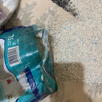 Kırık Paket Ve Dökülen Kedi Kumu İçin Ücret İadesi Talebi