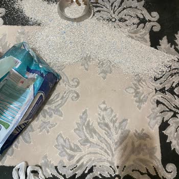 Kırık Paket Ve Dökülen Kedi Kumu İçin Ücret İadesi Talebi