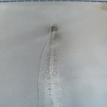 Sağ Ön Yolcu Airbag Göğüs Kaplamasındaki Kendiliğinden Çatlak Ve Güvenlik Endişesi
