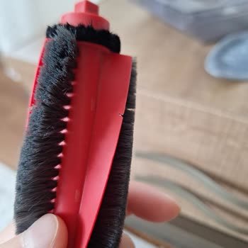 Yeni Roborock Süpürgede Lastik Kesikleri Ve Cevapsız Müşteri Hizmeti