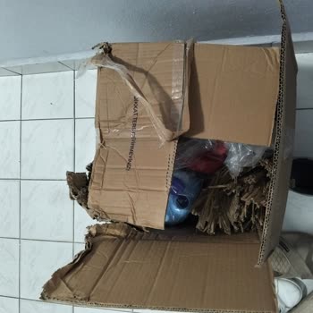 Hasarlı Hediye Paketi Ve Çözüm Sürecinin Durması