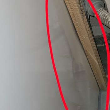 Siemens Buzdolabında Göçükler Ve Servis Reddi