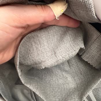 Yanlış Beden Ve Yetersiz Tadilat Nedeniyle Düğün İçin Uygun Takım Elbise Temin Edilememesi