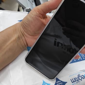 Media Markt'tan Aldığım Cam Ekran Koruyucu İkinci Günde Çöktü Ve Ücret İadesi Talebim
