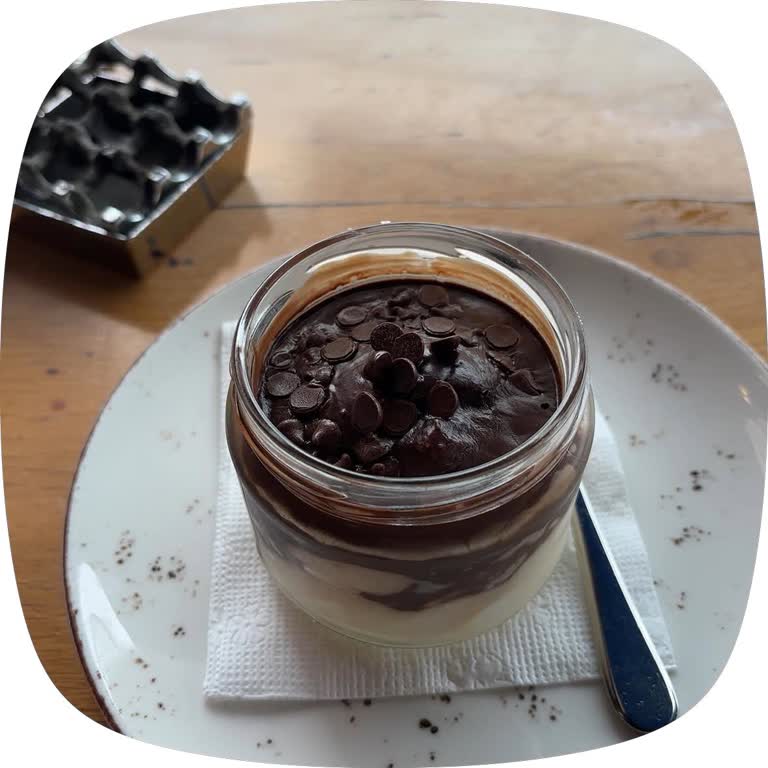 Bodrum Mantı & Cafe Geçmiş Tarihli Profiterolde Mide Bulantısı Ve İade Talebi