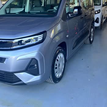 Yeni Opel Combo’da Bagaj Pandizotu Eksik Ve Bayi Yardımsız