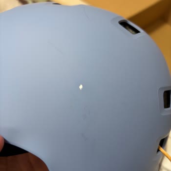 Decathlon’da Defolu Kask Teslim Alındı, Değişim Talebi