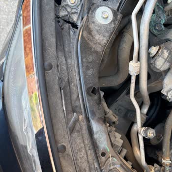 Honda Civic Far Değişimindeki Hatalı İşlem Ve Kaba Servis Tutumu